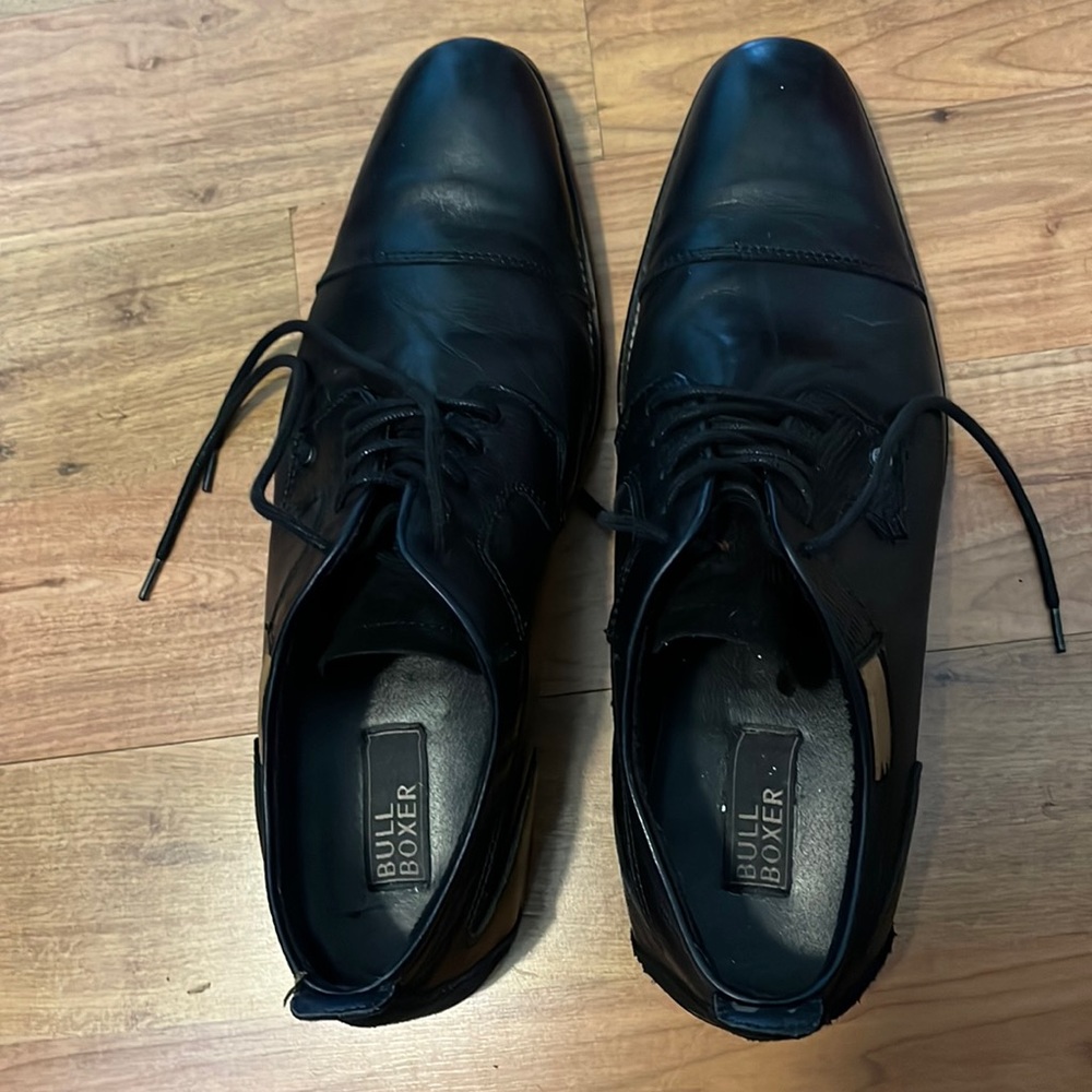 Bull Boxer men’s dress shoes.